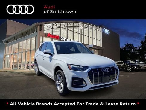 Used 2023 Audi Q5 2.0T Premium w/ Convenience Package image 1