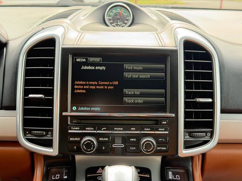 Used 2016 Porsche Cayenne GTS AWD/4WD image 75