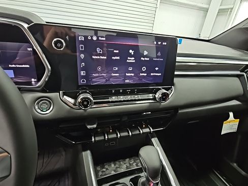 New 2026 GMC Canyon Elevation image 12