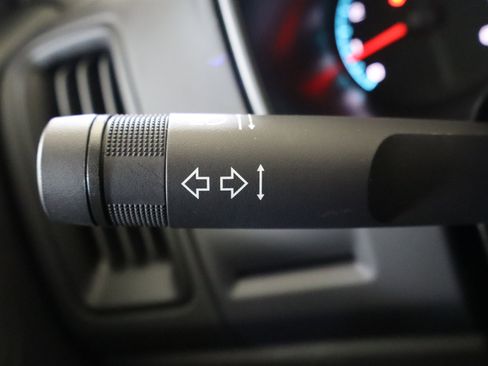 Used 2022 Chevrolet Colorado LT w/ LT Convenience Package image 30