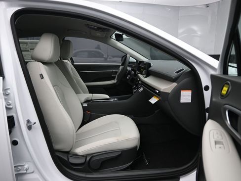 New 2026 Hyundai Sonata Blue FWD image 28