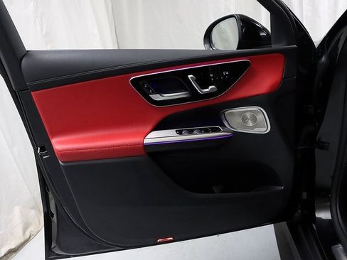 Certified 2025 Mercedes-Benz GLC 300 4MATIC image 24