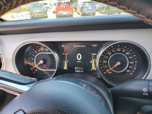 Used 2021 Jeep Gladiator Overland AWD/4WD image 21