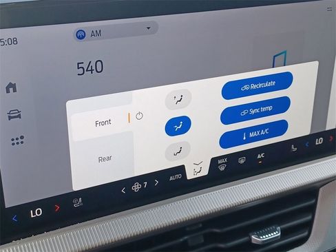 New 2025 Ford Explorer Active w/ Active Comfort Package image 13