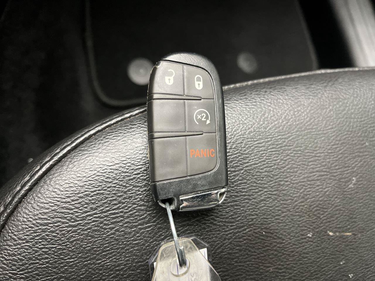 Used 2025 Jeep Compass Limited AWD/4WD image 28