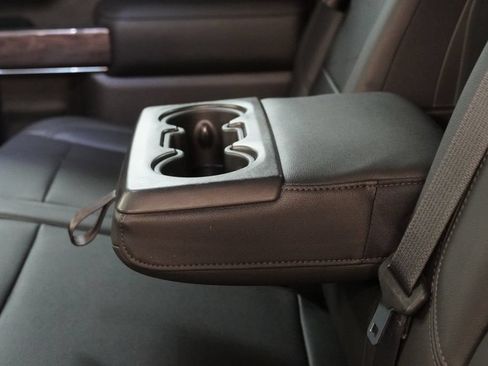 Used 2022 Chevrolet Silverado 2500 LTZ w/ LTZ Convenience Package AWD/4WD image 30