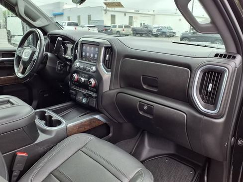 Used 2021 GMC Sierra 2500 Denali w/ Denali Black Diamond Edition AWD/4WD image 73
