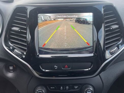 Used 2020 Jeep Cherokee High Altitude image 13