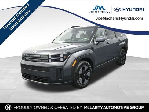 Used 2026 Hyundai Santa Fe SEL FWD image 2