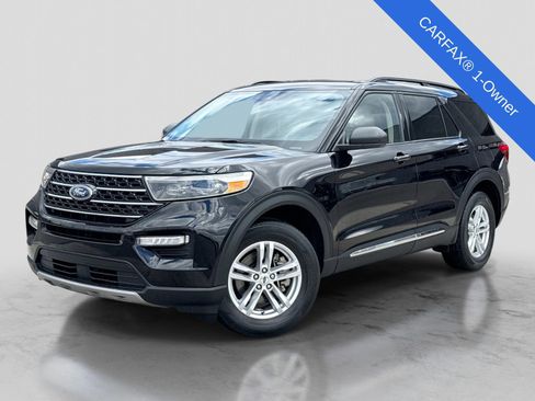 Used 2023 Ford Explorer XLT w/ Equipment Group 202A AWD/4WD image 1