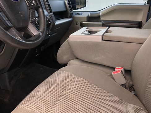 Used 2017 Ford F150 XLT image 12