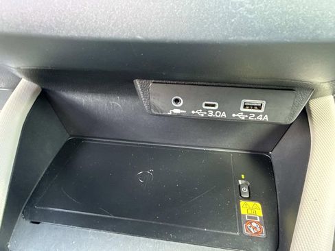 Used 2025 Subaru Forester Premium w/ Convenience Package #1 AWD/4WD image 32
