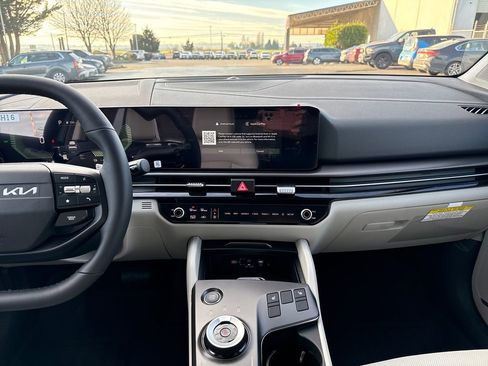 New 2026 Kia Sportage EX image 23