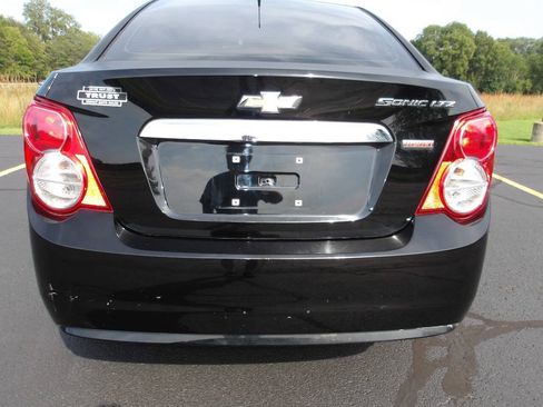 Used 2012 Chevrolet Sonic LTZ FWD image 33