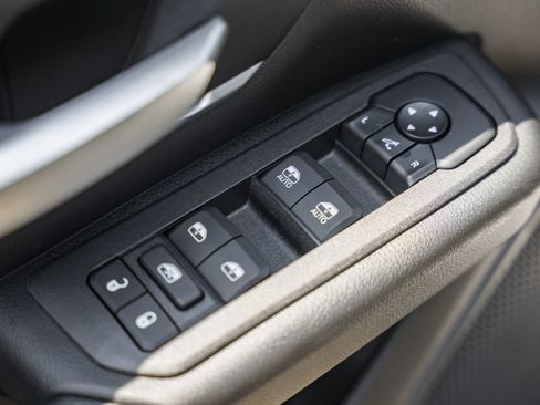 New 2026 RAM 1500 4x4 Crew Cab image 41