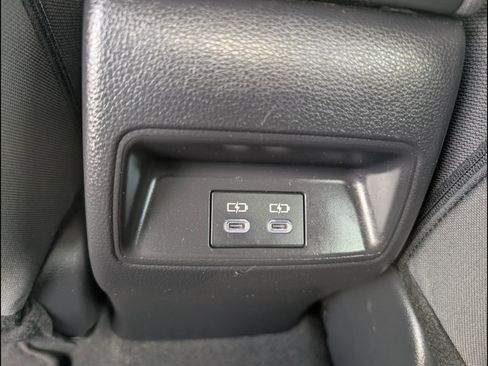 Used 2025 Toyota Corolla LE image 21