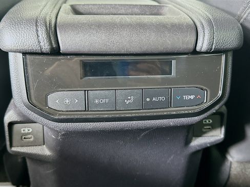 Used 2025 Toyota Grand Highlander FWD image 26