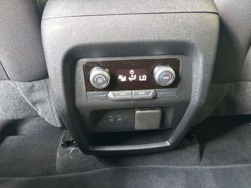 Certified 2025 GMC Acadia Elevation FWD image 21