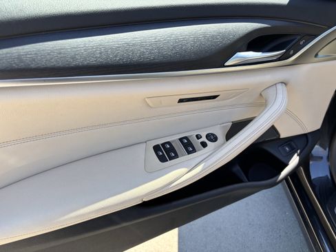 Certified 2023 BMW 530i w/ Premium Package image 14