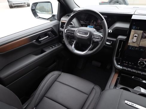 New 2026 GMC Yukon Denali w/ Denali Reserve Package AWD/4WD image 22