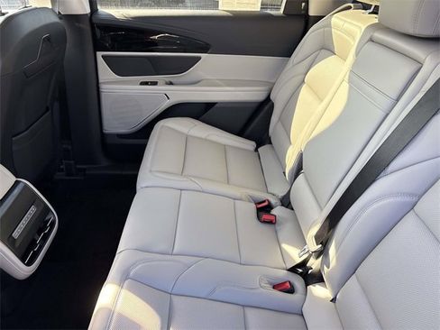 New 2026 Lincoln Nautilus Premier w/ Jet Appearance Package image 18