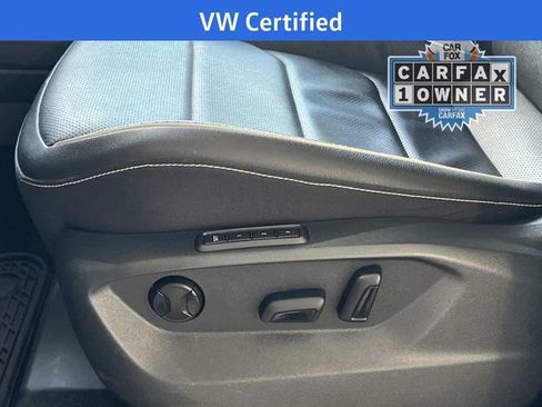 Certified 2023 Volkswagen Tiguan SEL R-Line image 16