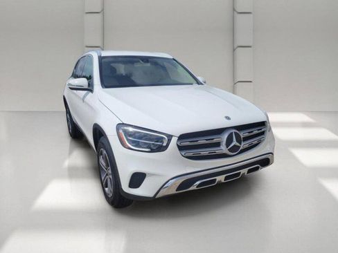 Used 2020 Mercedes-Benz GLC 300 image 3