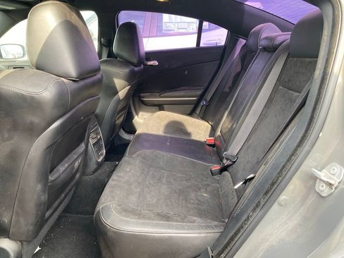 Used 2019 Dodge Charger R/T w/ Plus Group RWD image 8