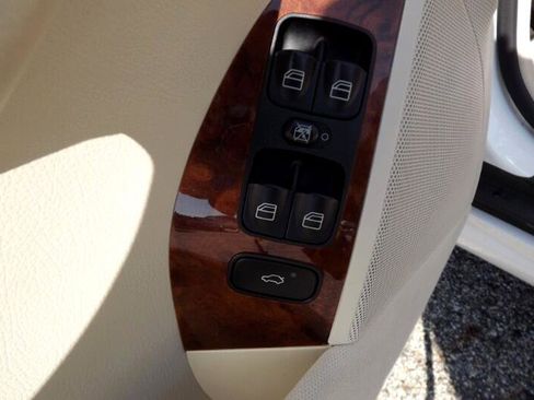 Used 2005 Mercedes-Benz CLK 500 500 image 14