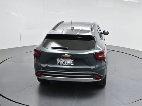 Used 2025 Chevrolet Trax LT w/ Driver Confidence Package FWD image 55