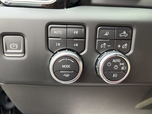 Used 2023 GMC Sierra 1500 Denali image 17