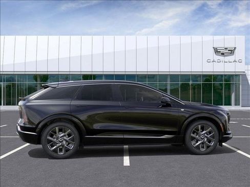 New 2026 Cadillac Optiq Luxury 1 image 5