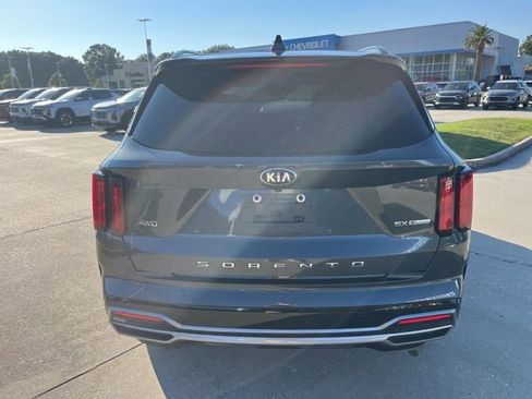 Used 2021 Kia Sorento SX image 5