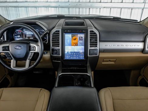 Used 2017 Ford F250 Lariat w/ Lariat Ultimate Package image 13