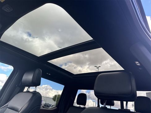 Used 2022 Ford F150 Lariat image 17