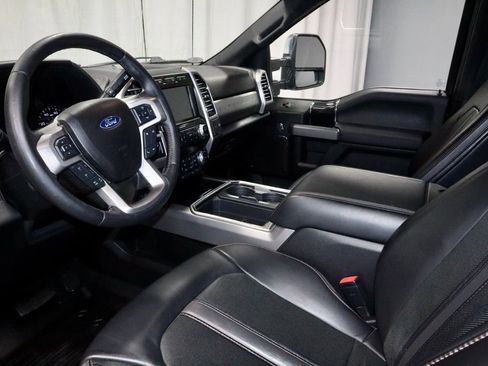 Used 2020 Ford F450 Platinum w/ FX4 Off-Road Package AWD/4WD image 28