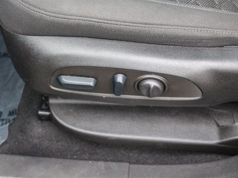 Used 2022 Chevrolet Blazer LT image 28