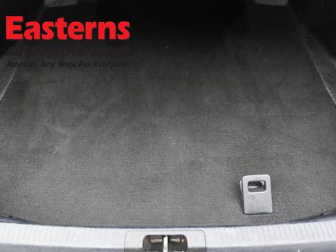 Used 2024 Toyota Camry SE image 9