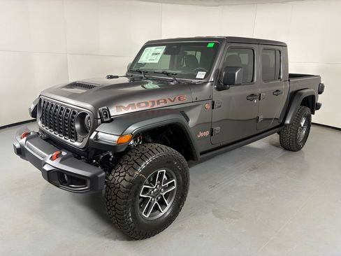 New 2026 Jeep Gladiator Mojave AWD/4WD image 4