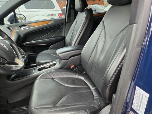 Used 2019 Lincoln MKC Reserve image 15