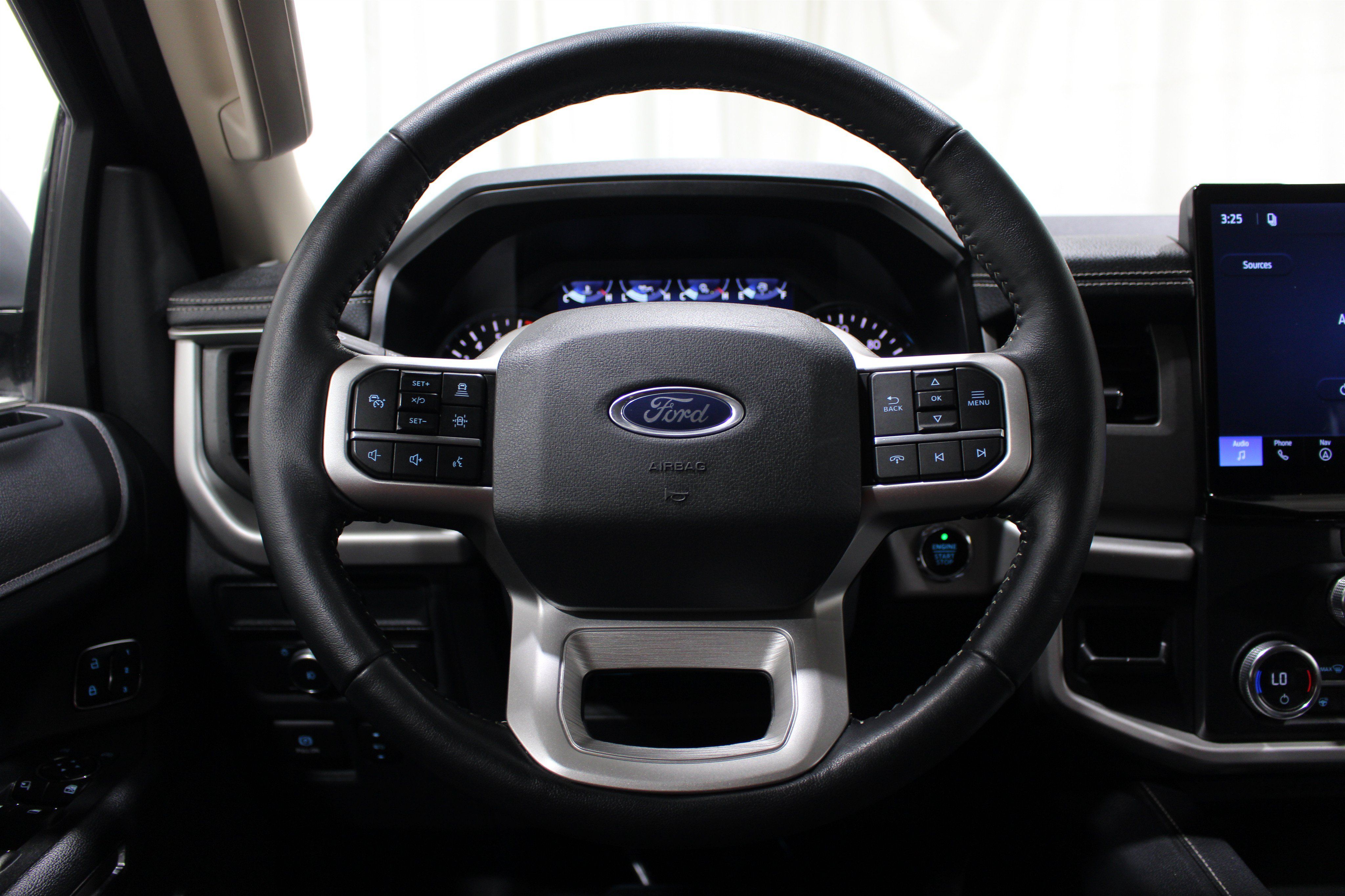Used 2022 Ford Expedition Max XLT AWD/4WD image 11