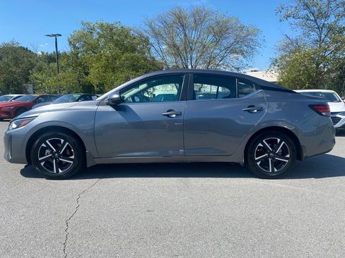 Used 2025 Nissan Sentra SV w/ All-Weather Package FWD image 4