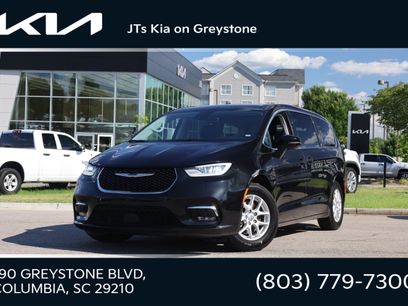 Used 2024 Chrysler Pacifica Touring-L