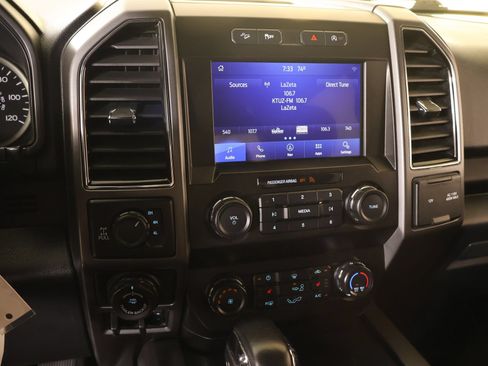 Used 2020 Ford F150 XLT w/ Equipment Group 302A Luxury AWD/4WD image 5