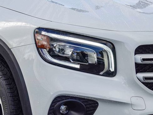 Certified 2023 Mercedes-Benz GLB 250 GLB 250 image 9