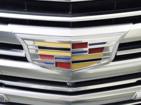 Used 2016 Cadillac Escalade Platinum AWD/4WD image 19