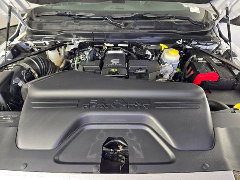 Used 2023 RAM 3500 Tradesman w/ Chrome Appearance Group image 8