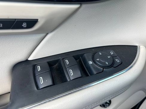Used 2021 Buick Envision Essence FWD image 15