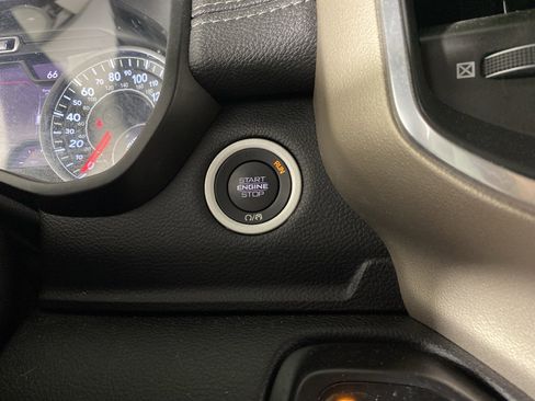 Used 2021 RAM 1500 Laramie image 27