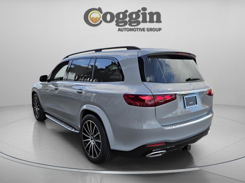 New 2026 Mercedes-Benz GLS 580 4MATIC image 3